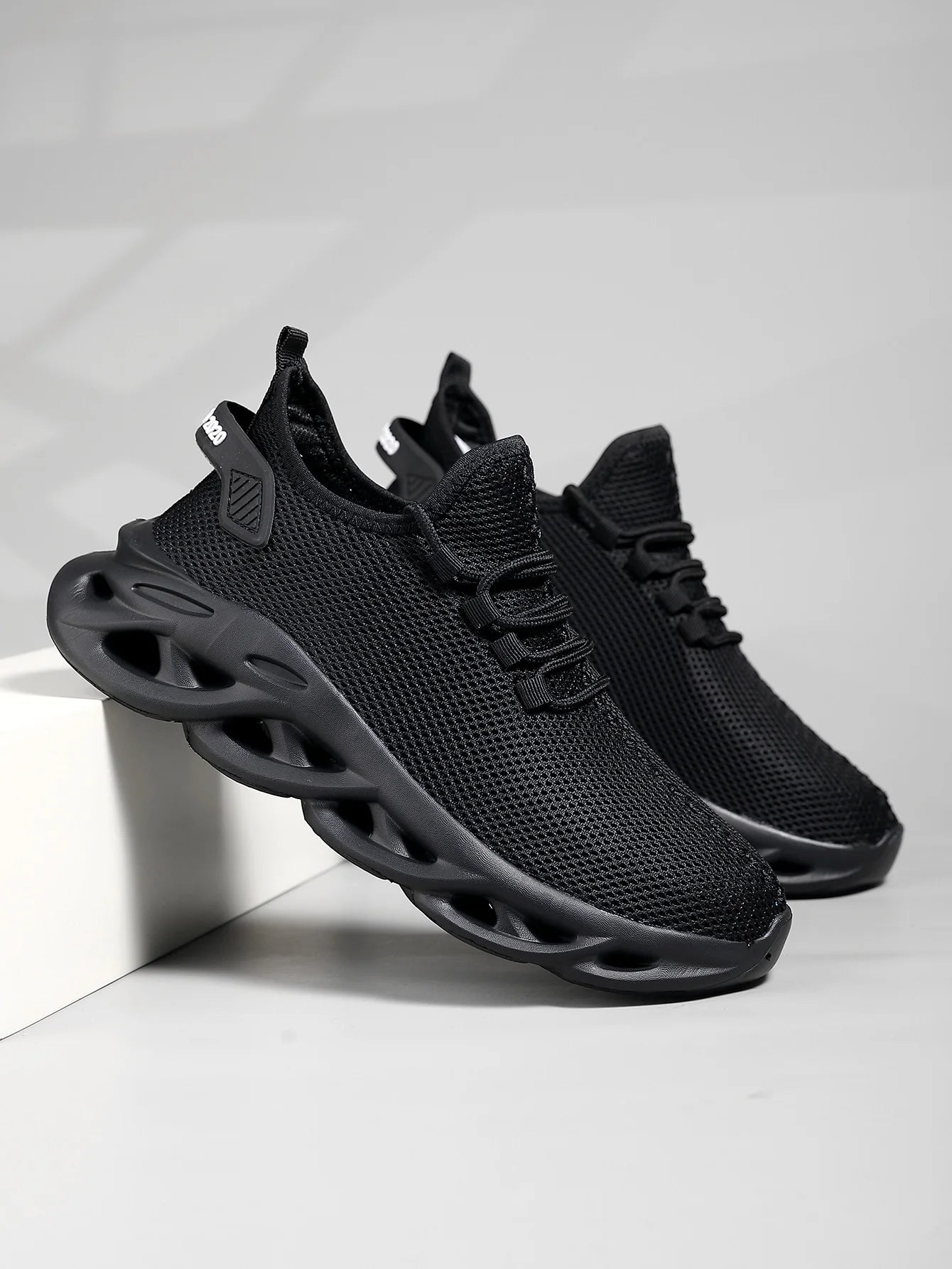 Men Sports Running Black Jogging Shoes Casual Sneakers